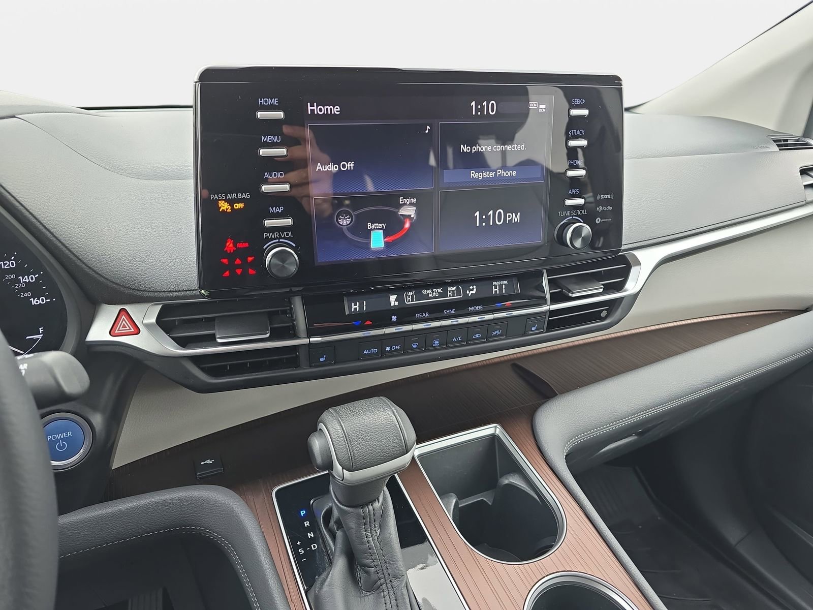 Used 2023 Toyota Sienna XLE image 21