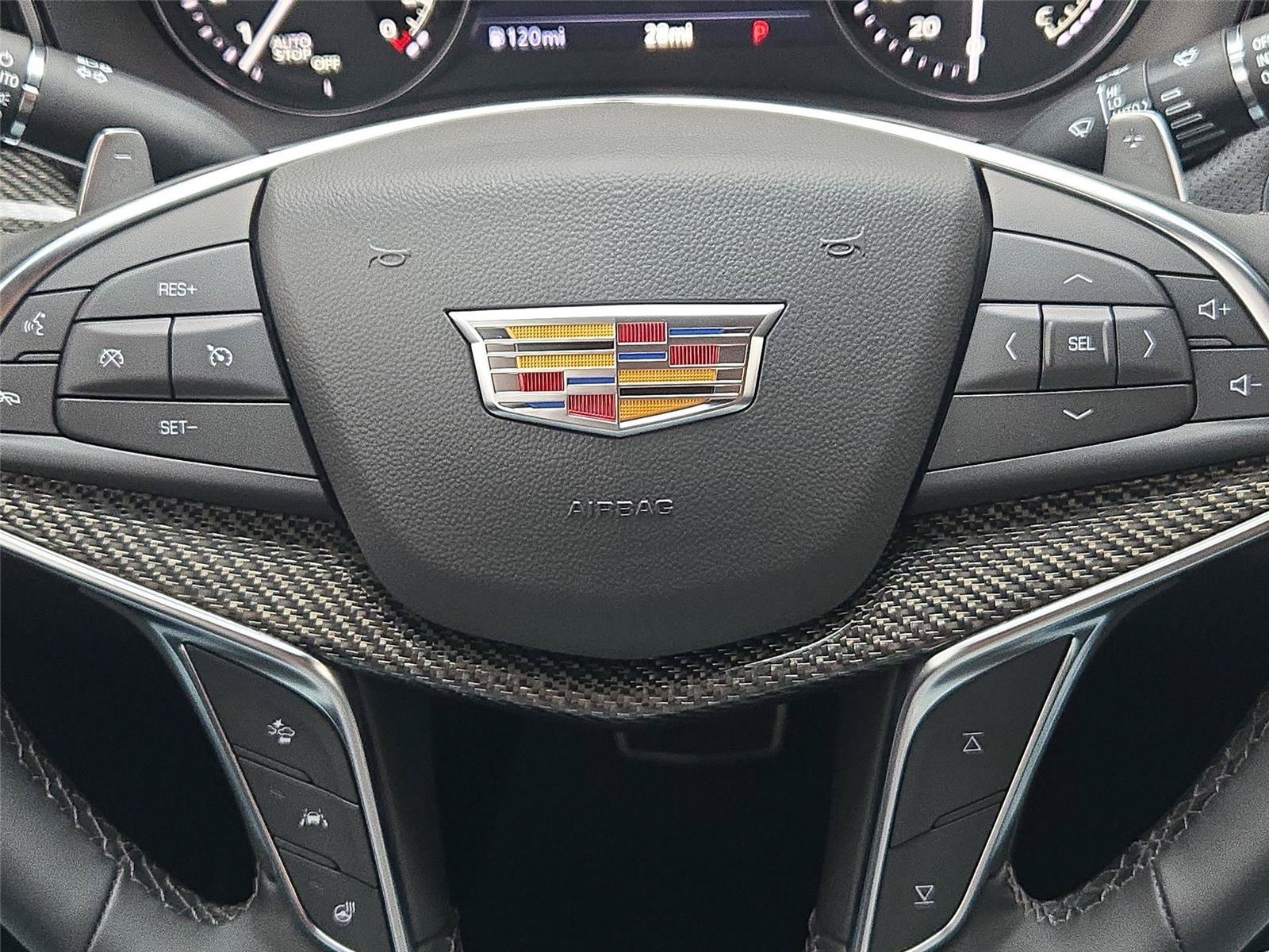 New 2026 Cadillac XT5 Sportv w/ LPO, Onyx Lite Package AWD/4WD image 17
