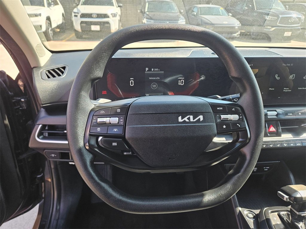 Used 2025 Kia K4 LXS image 17