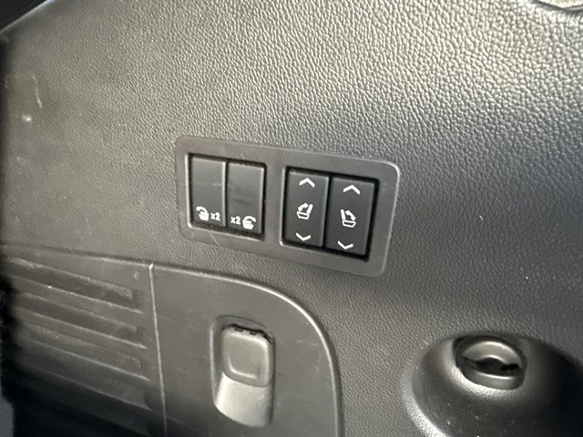 Used 2018 Chevrolet Tahoe Premier image 34