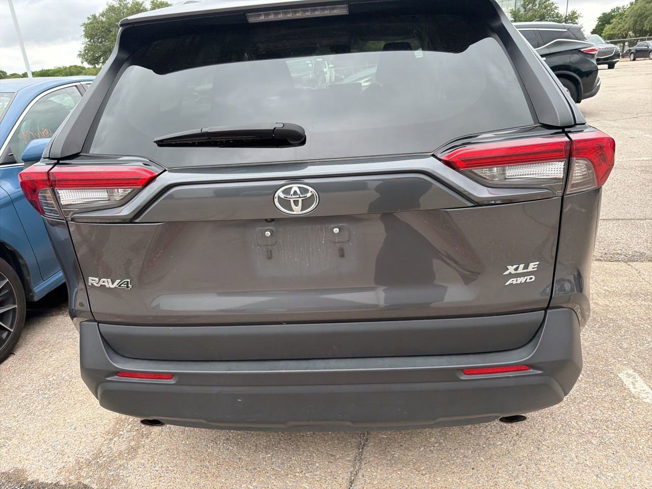 Used 2025 Toyota RAV4 XLE image 7