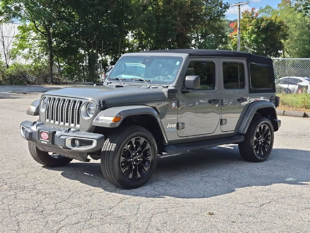 Used 2021 Jeep Wrangler Unlimited Sahara w/ Cold Weather Group AWD/4WD image 10