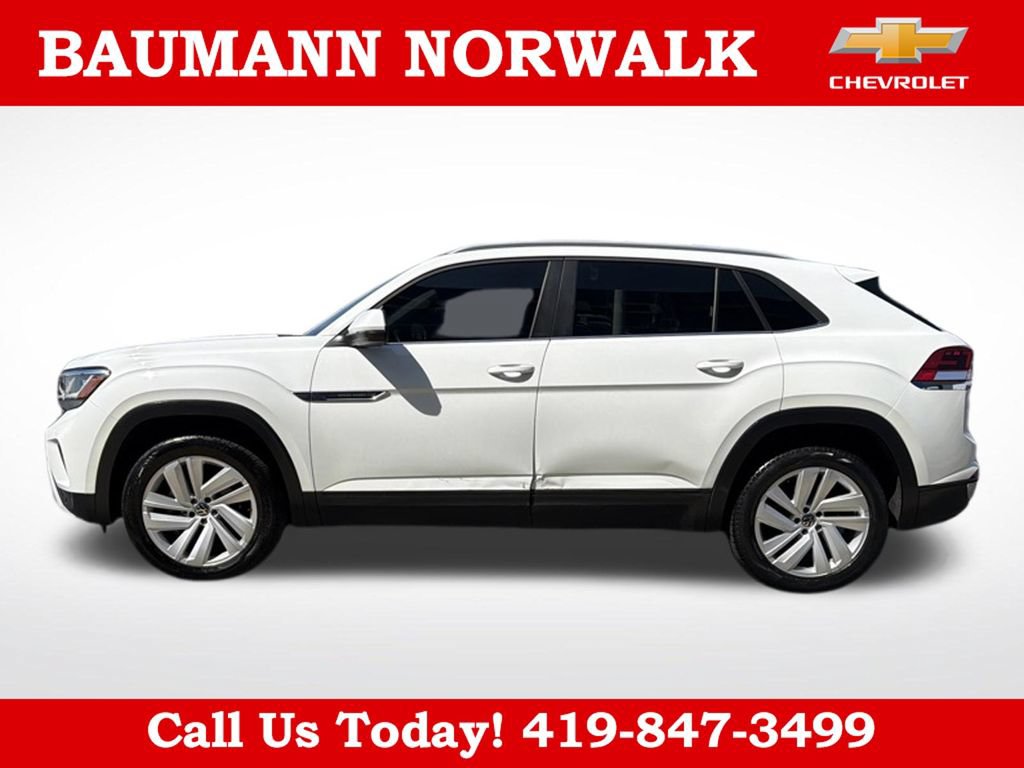 Used 2021 Volkswagen Atlas Cross Sport SE FWD image 4