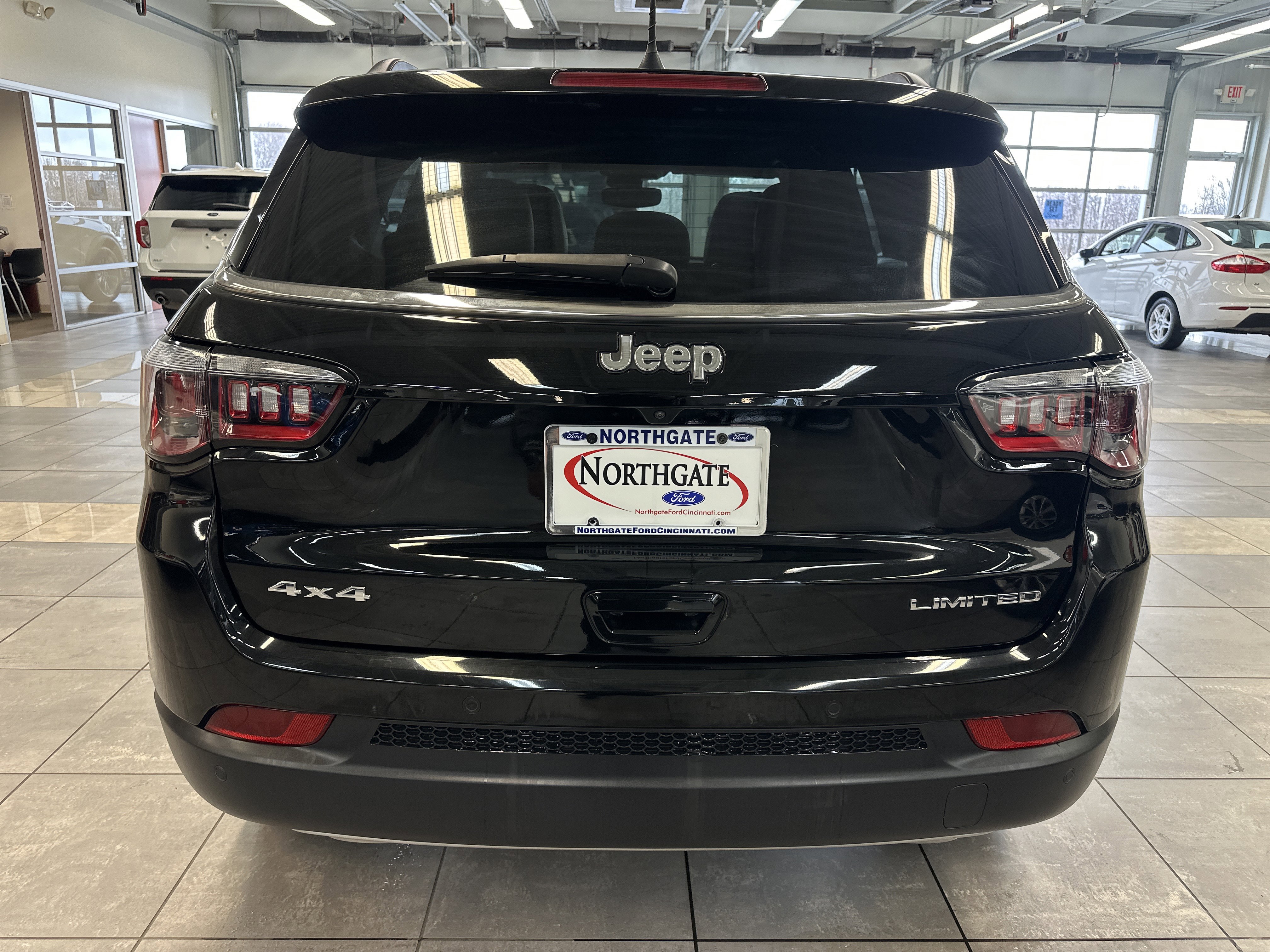 Used 2023 Jeep Compass Limited w/ Sun and Sound Group image 14