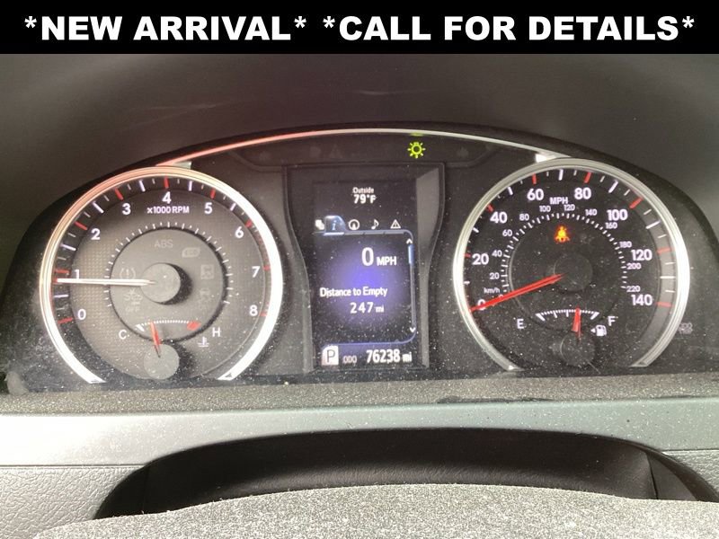 Used 2015 Toyota Camry SE image 11