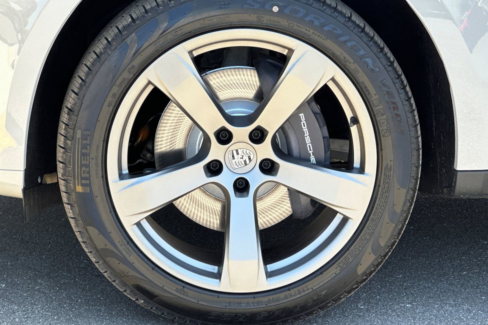 Certified 2025 Porsche Macan image 45