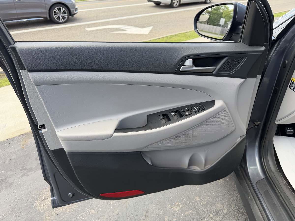 Used 2018 Hyundai Tucson SE AWD/4WD image 11