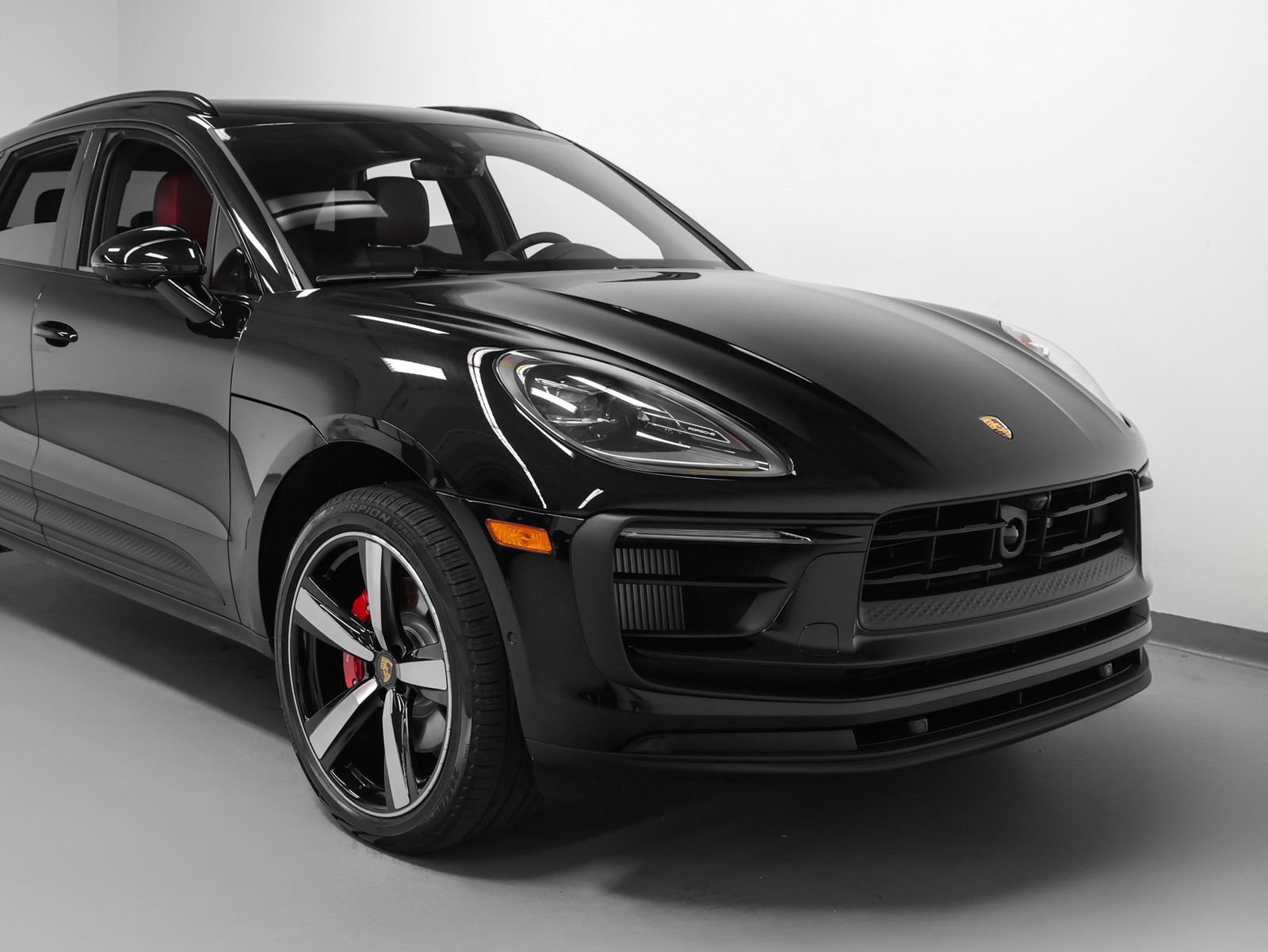 New 2026 Porsche Macan S AWD/4WD image 9