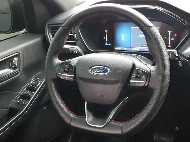 Used 2025 Ford Escape ST-Line image 23