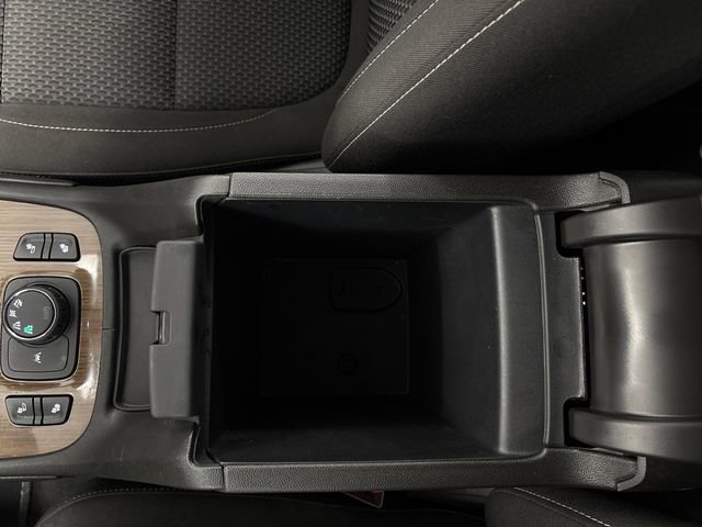 Used 2023 GMC Acadia SLE w/ Driver Convenience Package image 60