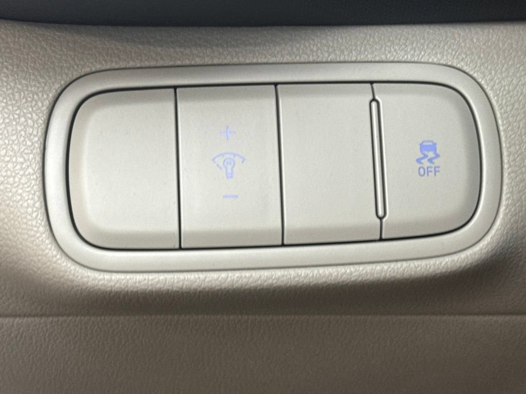 New 2026 Hyundai Venue SEL FWD image 22