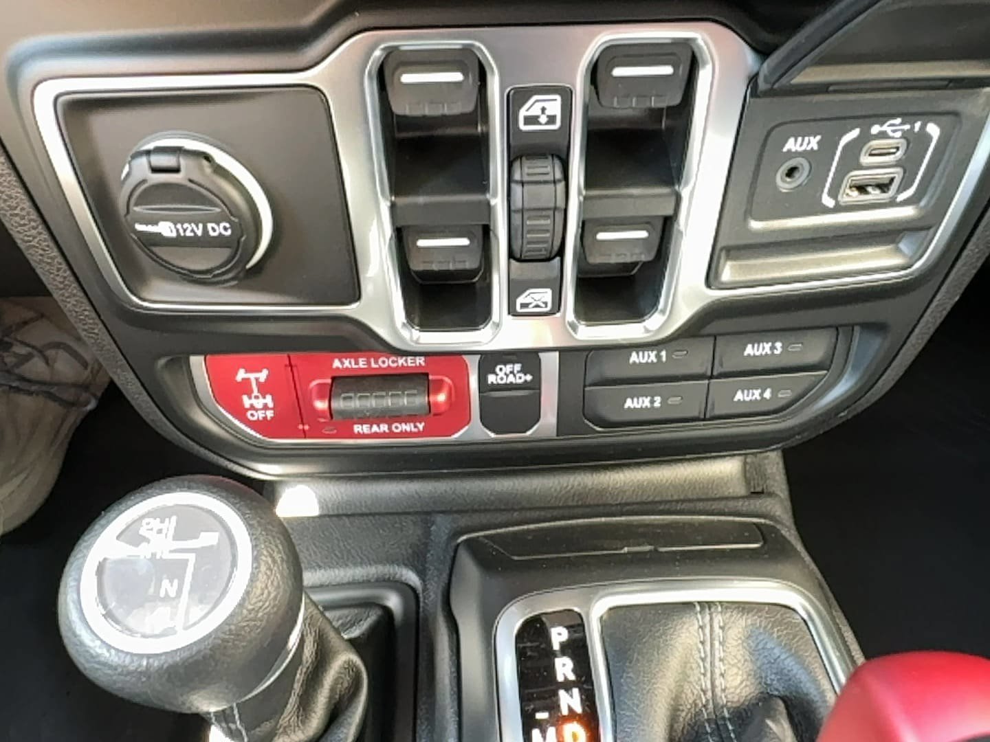 New 2025 Jeep Gladiator Sport AWD/4WD image 23