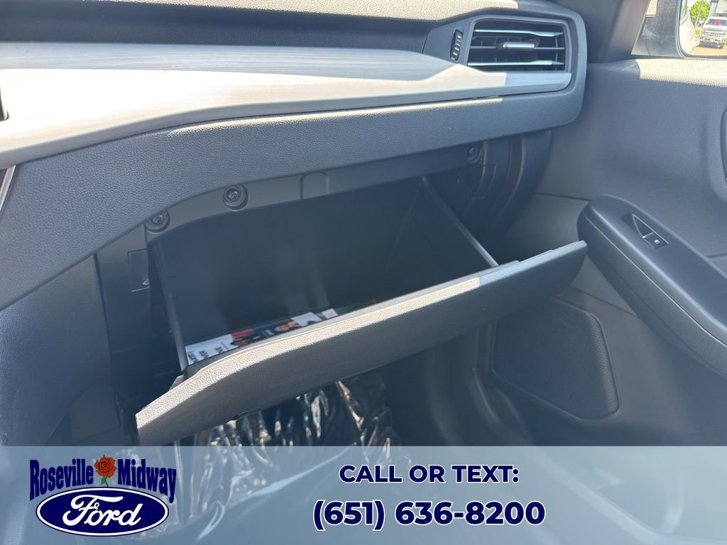 Used 2023 Ford Escape Platinum w/ Premium Technology Package AWD/4WD image 18