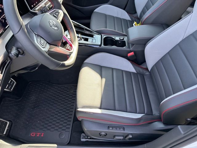 New 2026 Volkswagen GTI SE FWD image 10