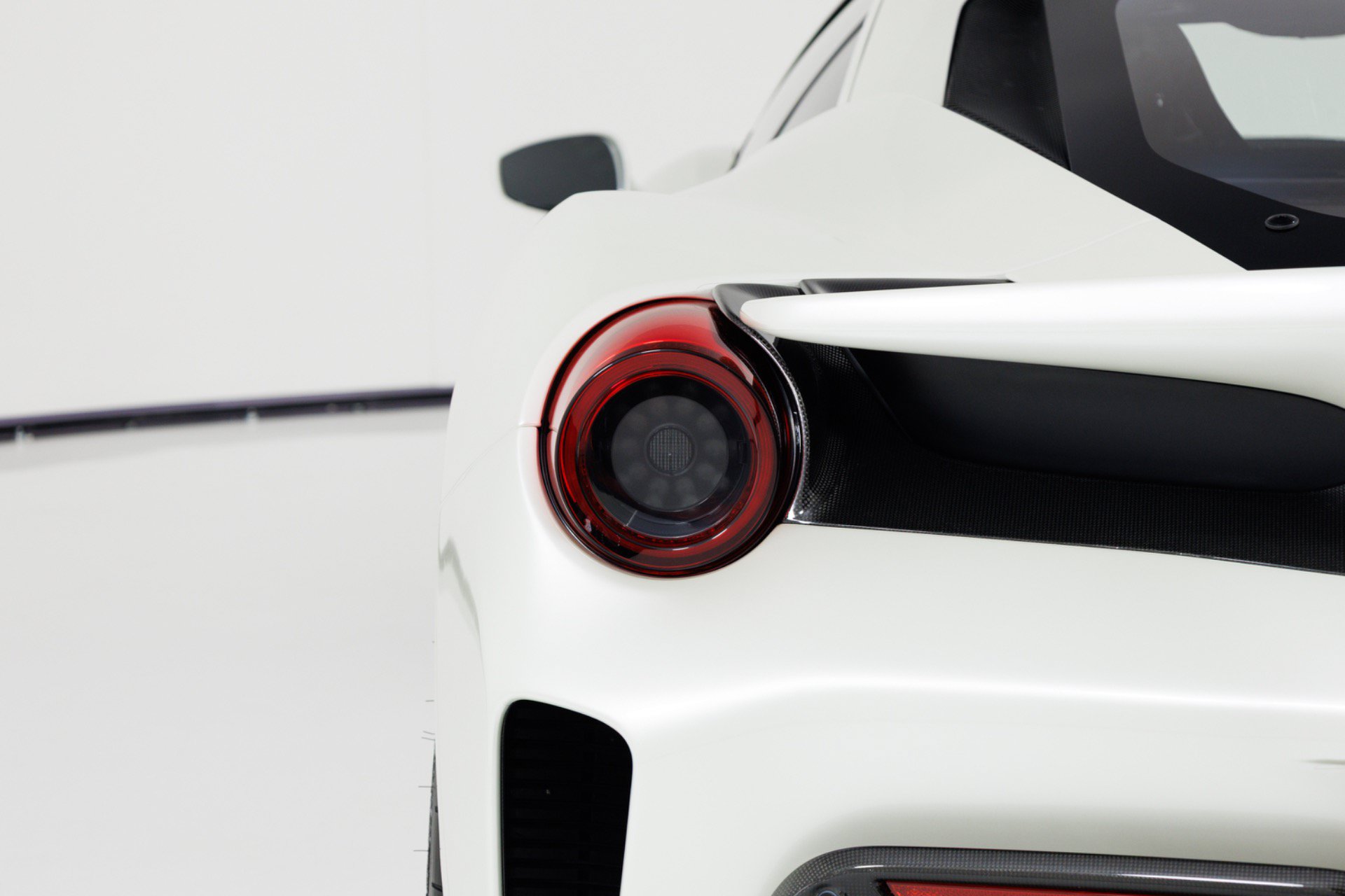 Used 2020 Ferrari 488 Pista Coupe RWD image 77