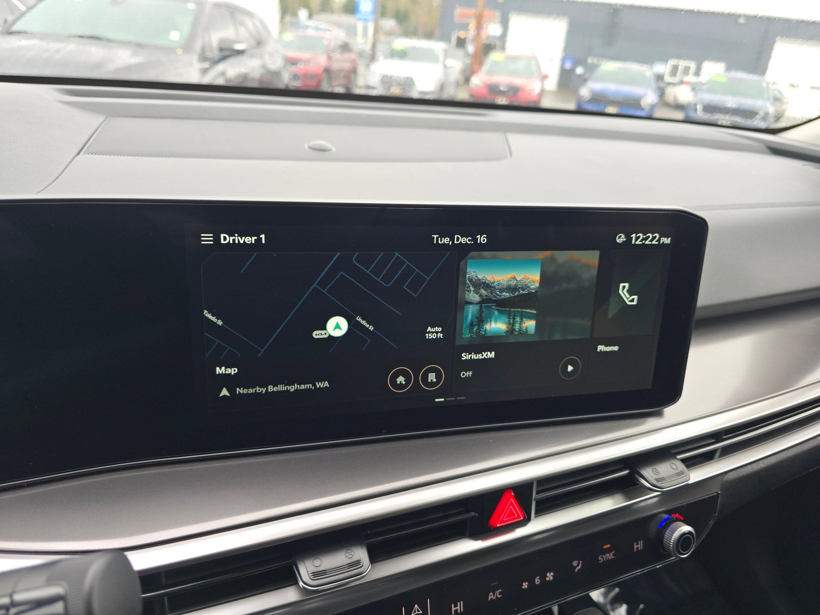 Used 2024 Kia Sorento S w/ Panoramic Sunroof Package image 34