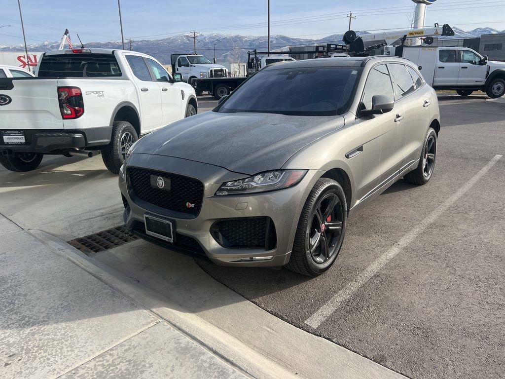 Used 2020 Jaguar F-PACE S image 15