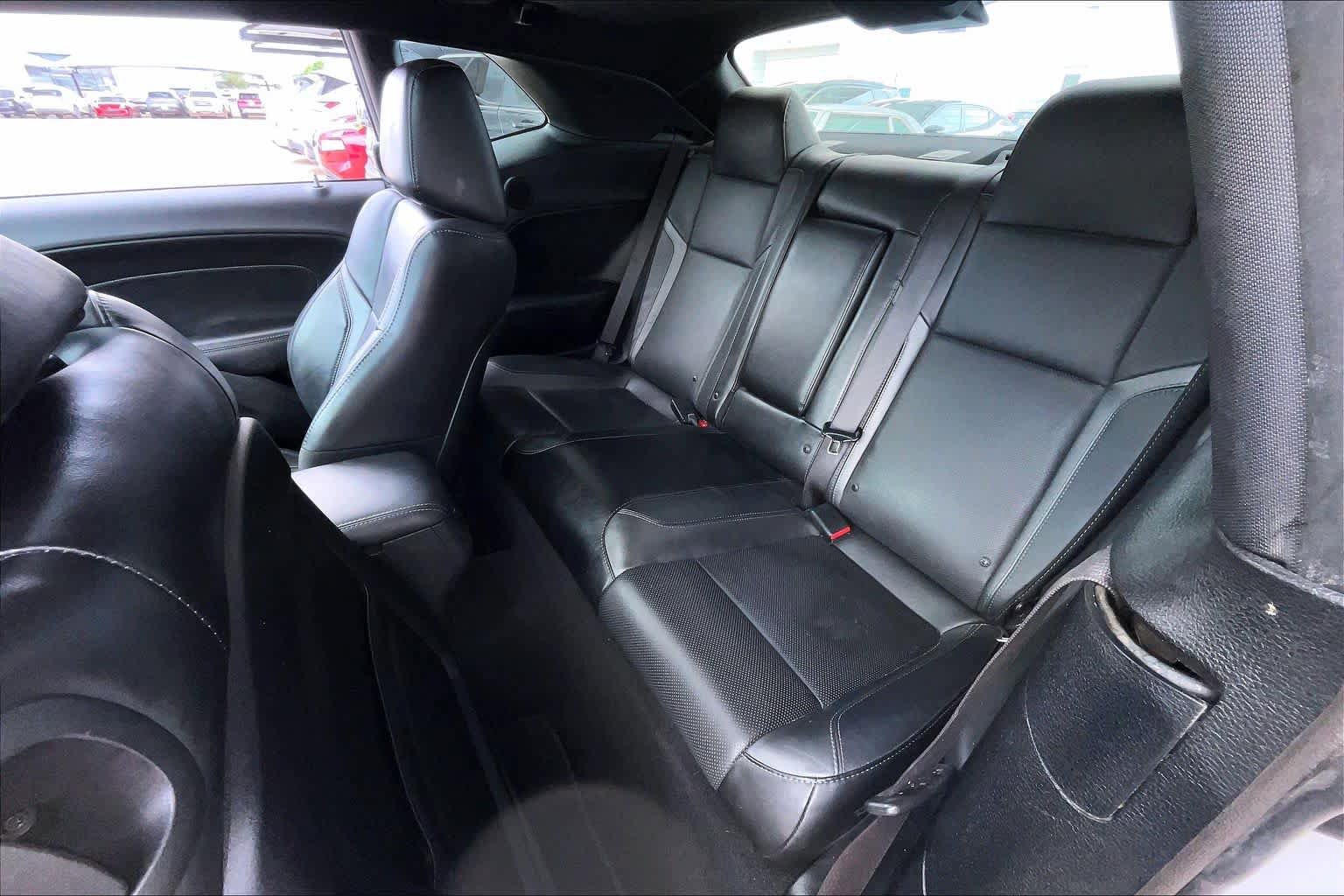 Used 2019 Dodge Challenger SXT w/ Plus Package image 17