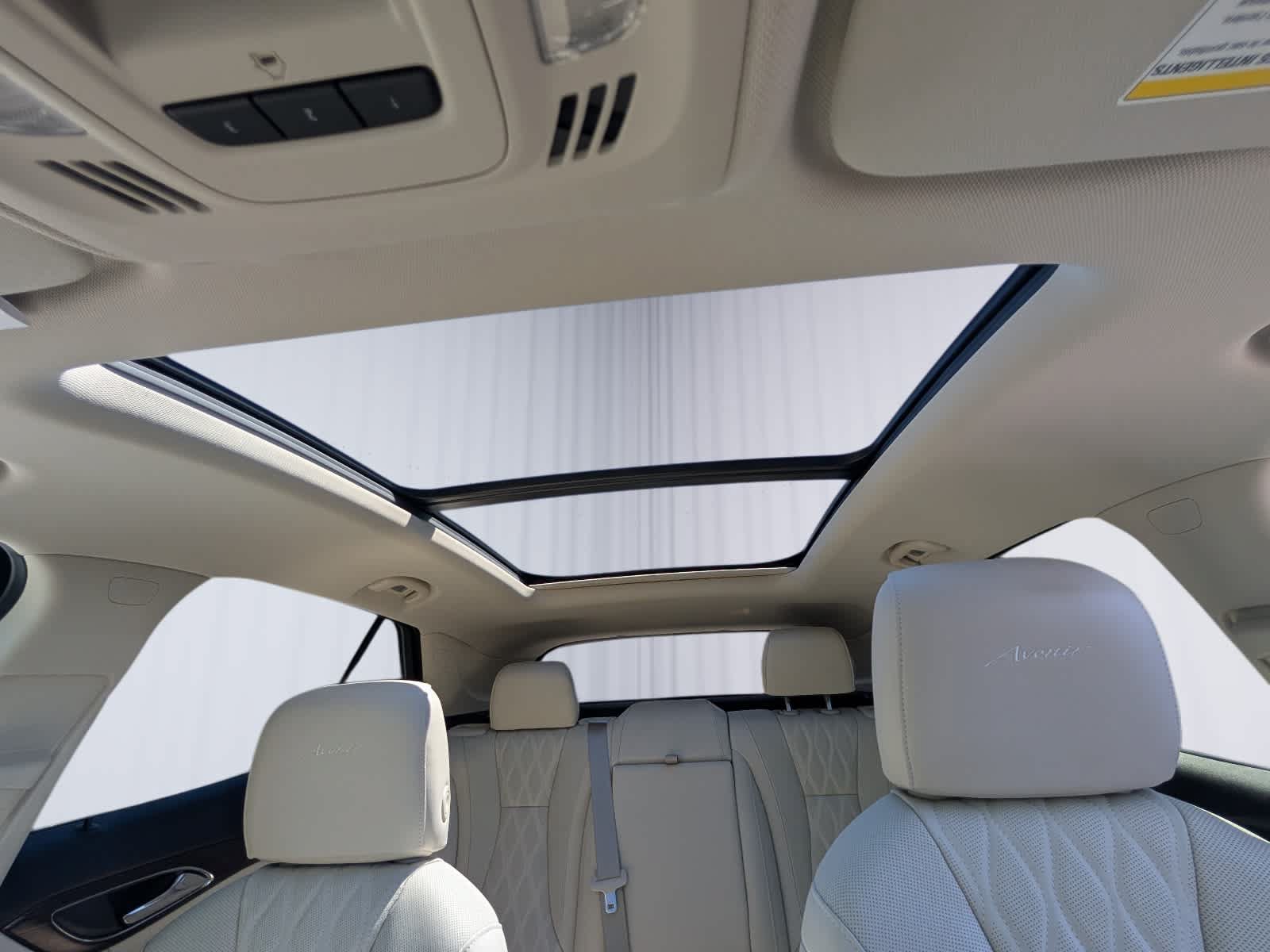 Certified 2023 Buick Envision Avenir AWD/4WD image 32