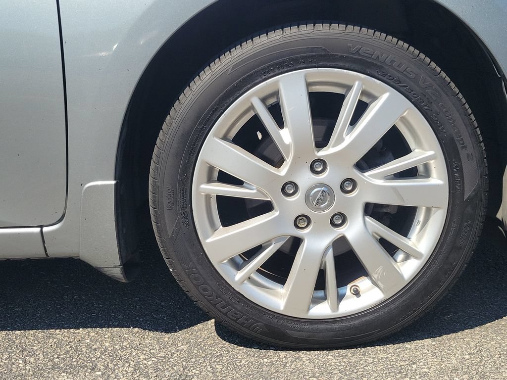 Used 2013 Nissan Sentra SL w/ Premium Pkg FWD image 5