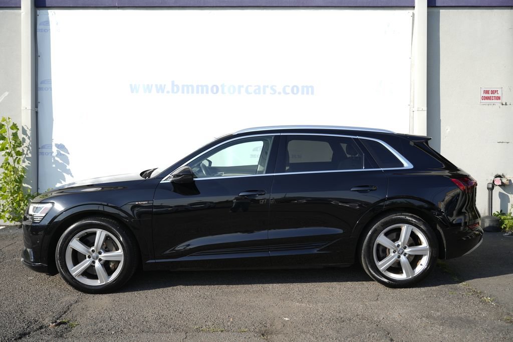 Used 2019 Audi e-tron Prestige AWD/4WD image 8