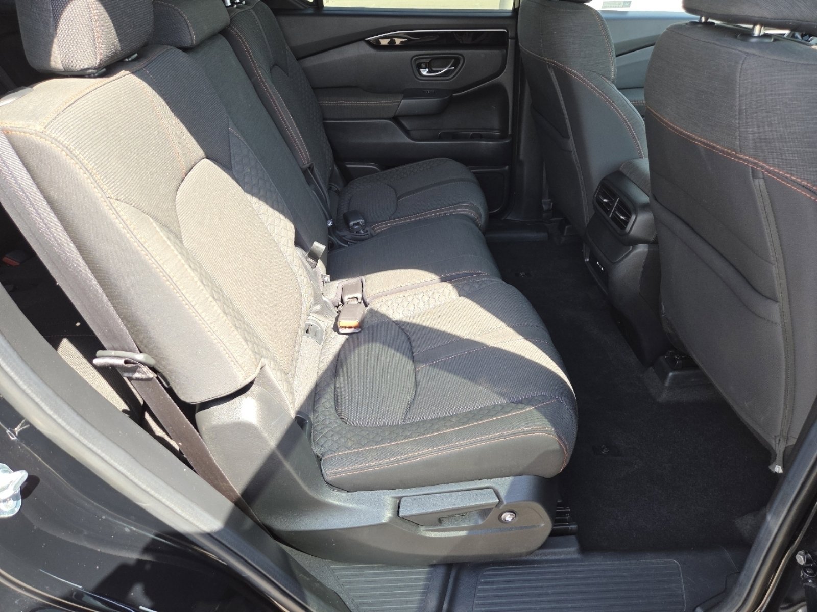 Used 2025 Honda Pilot Sport image 20