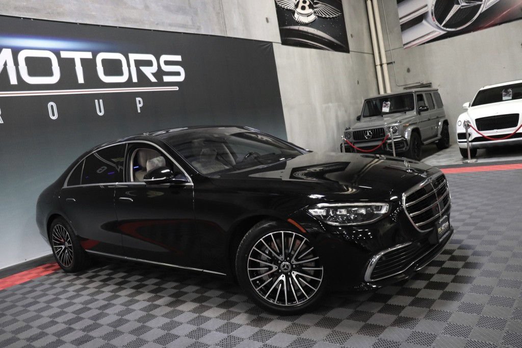 Used 2022 Mercedes-Benz S 580 4MATIC Sedan w/ Warmth & Comfort Package image 11