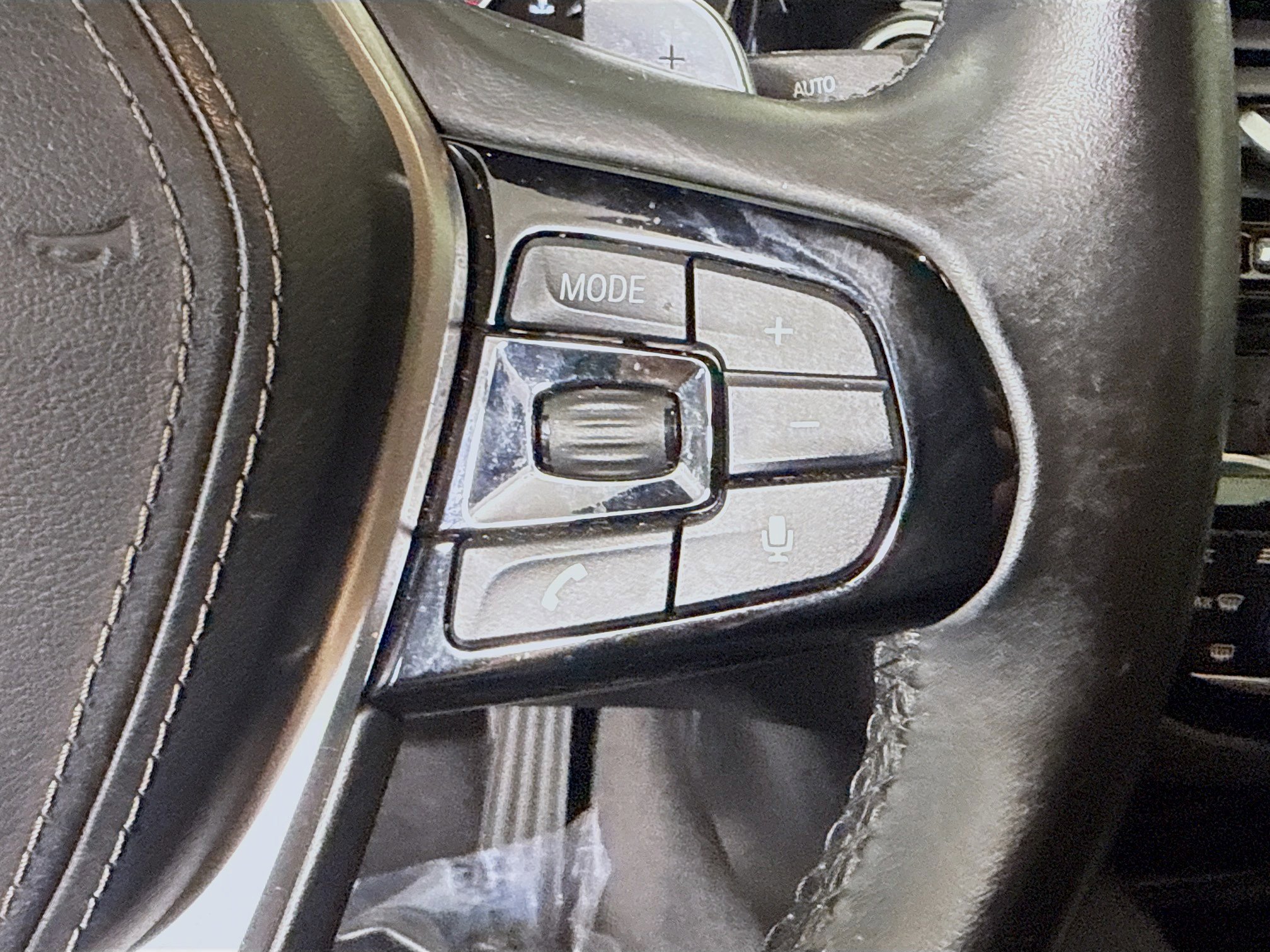 Used 2019 BMW 530i w/ Convenience Package image 15