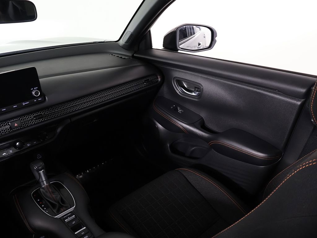 Used 2025 Honda HR-V Sport image 42