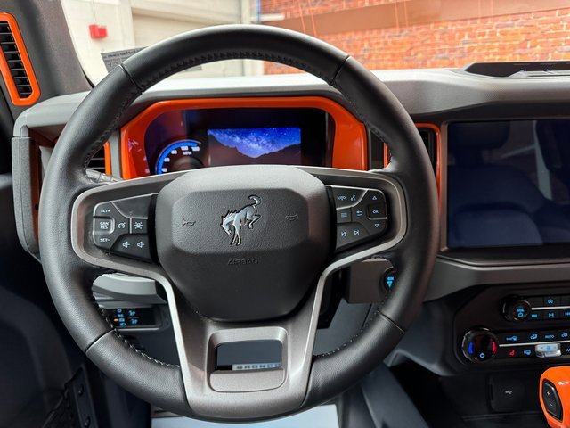 Used 2024 Ford Bronco Everglades image 14