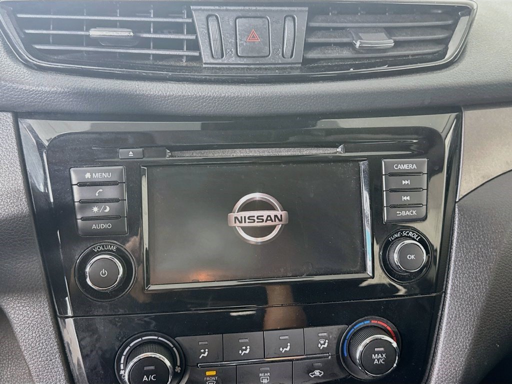 Used 2020 Nissan Rogue Sport S FWD image 17