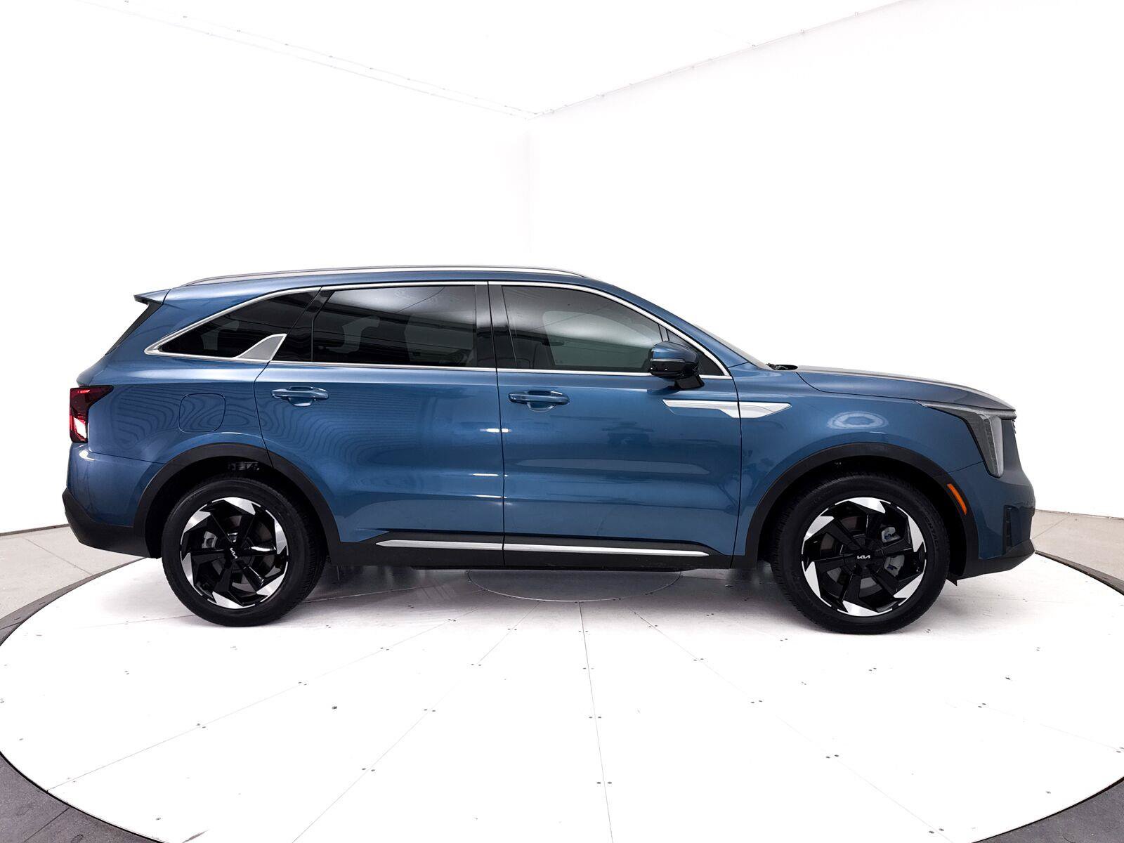 Used 2025 Kia Sorento EX AWD/4WD image 41