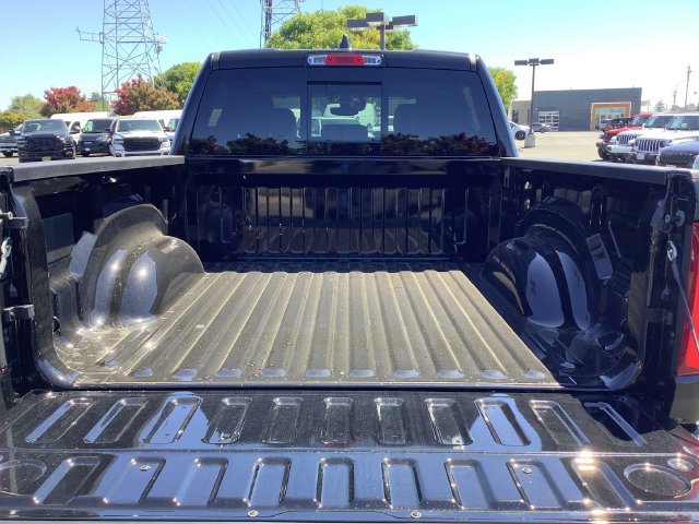 New 2026 RAM 1500 Laramie AWD/4WD image 35
