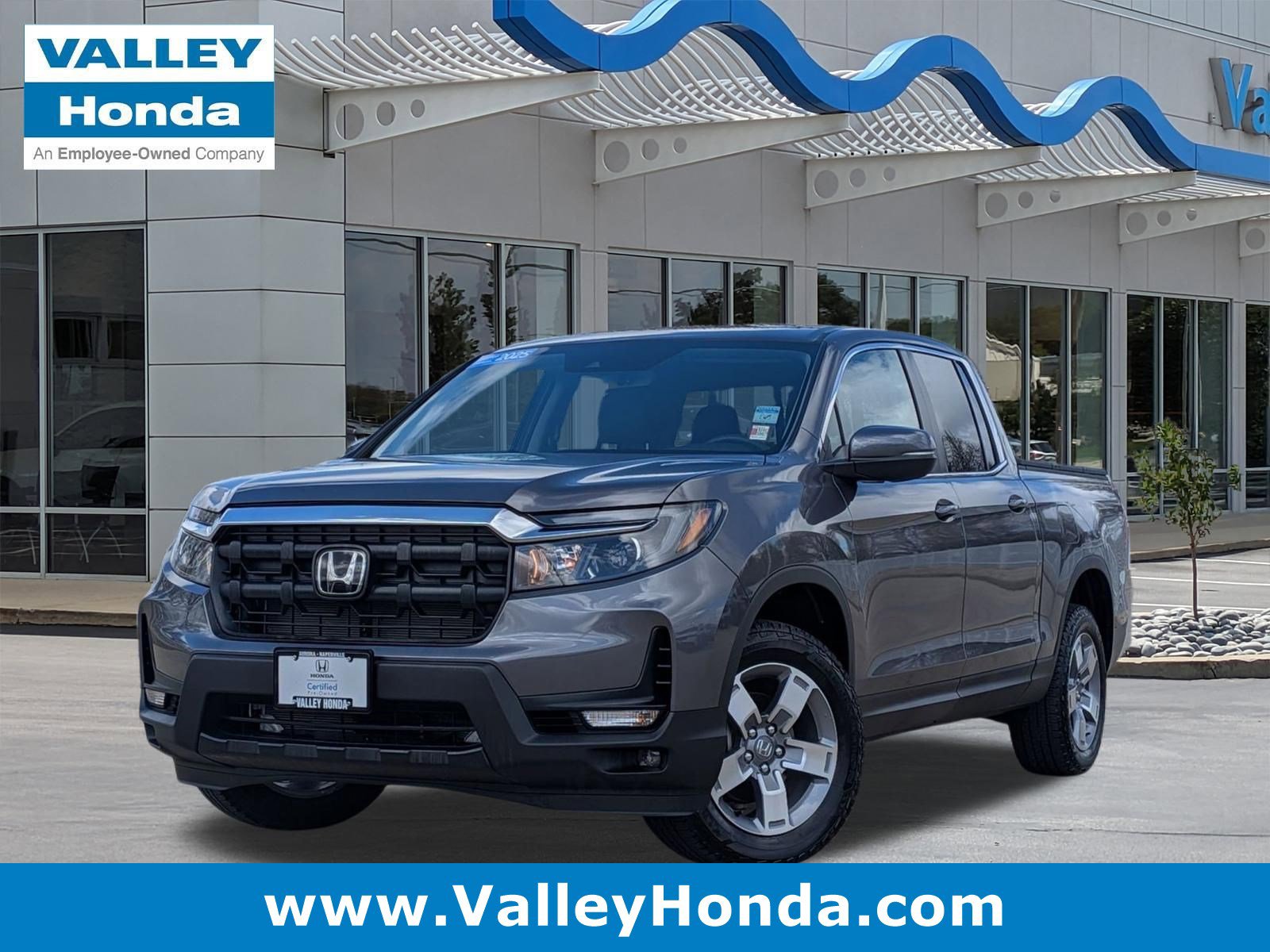 Certified 2025 Honda Ridgeline RTL image 1