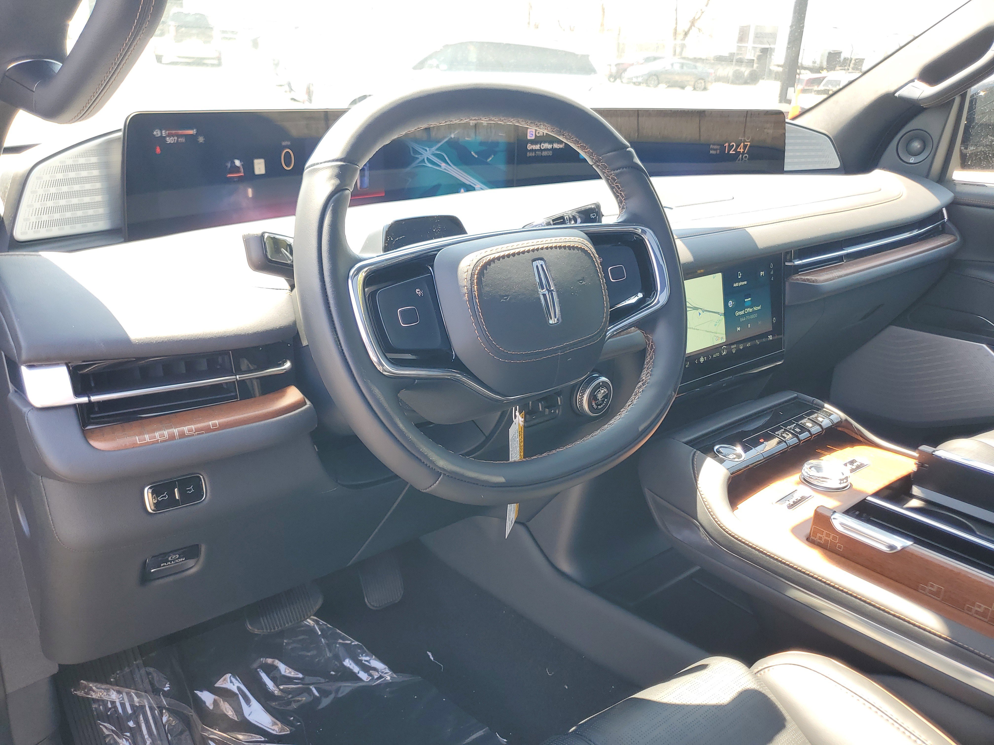 New 2026 Lincoln Navigator L Black Label AWD/4WD image 14