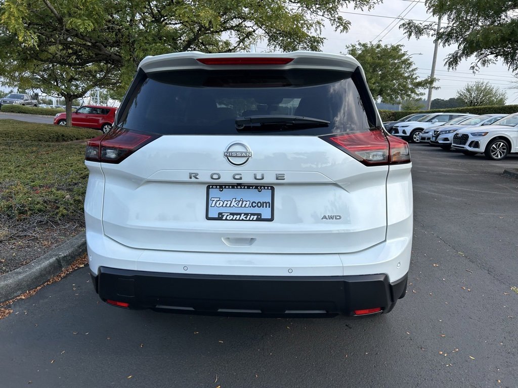 New 2026 Nissan Rogue SV w/ SV Premium Package image 6