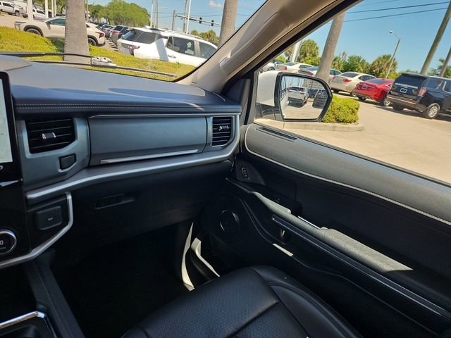 Used 2024 Ford Expedition Max XLT RWD image 11