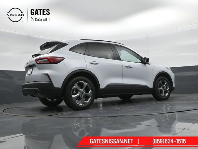 Used 2025 Ford Escape ST-Line FWD image 33
