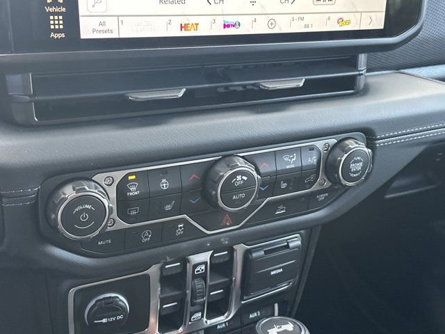 New 2026 Jeep Wrangler Unlimited Rubicon w/ Steel Bumper Group image 29