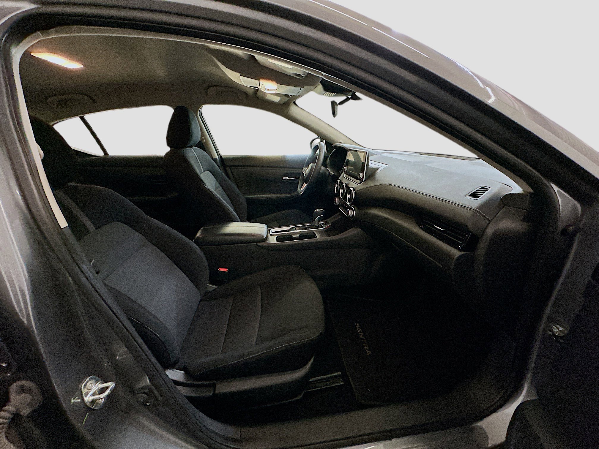 Used 2024 Nissan Sentra SV image 31