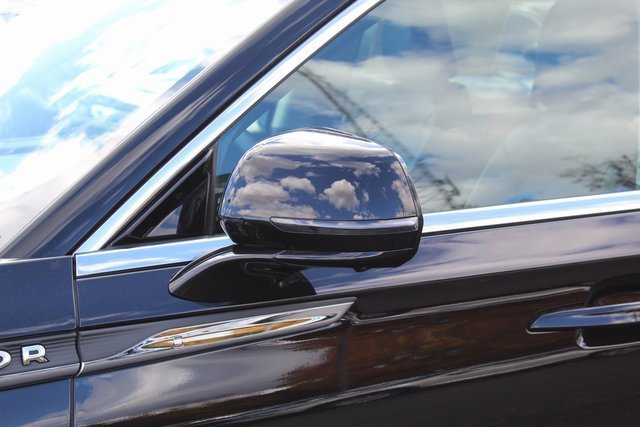 New 2026 Lincoln Aviator AWD image 11