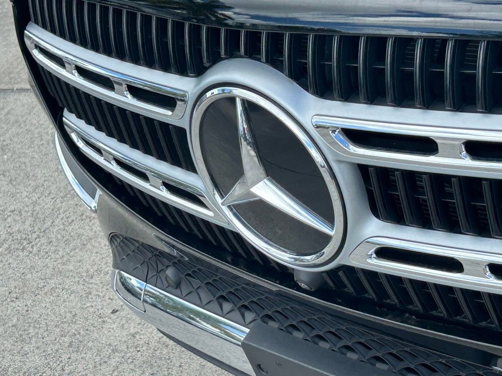 Used 2025 Mercedes-Benz GLE 450e 4MATIC image 18