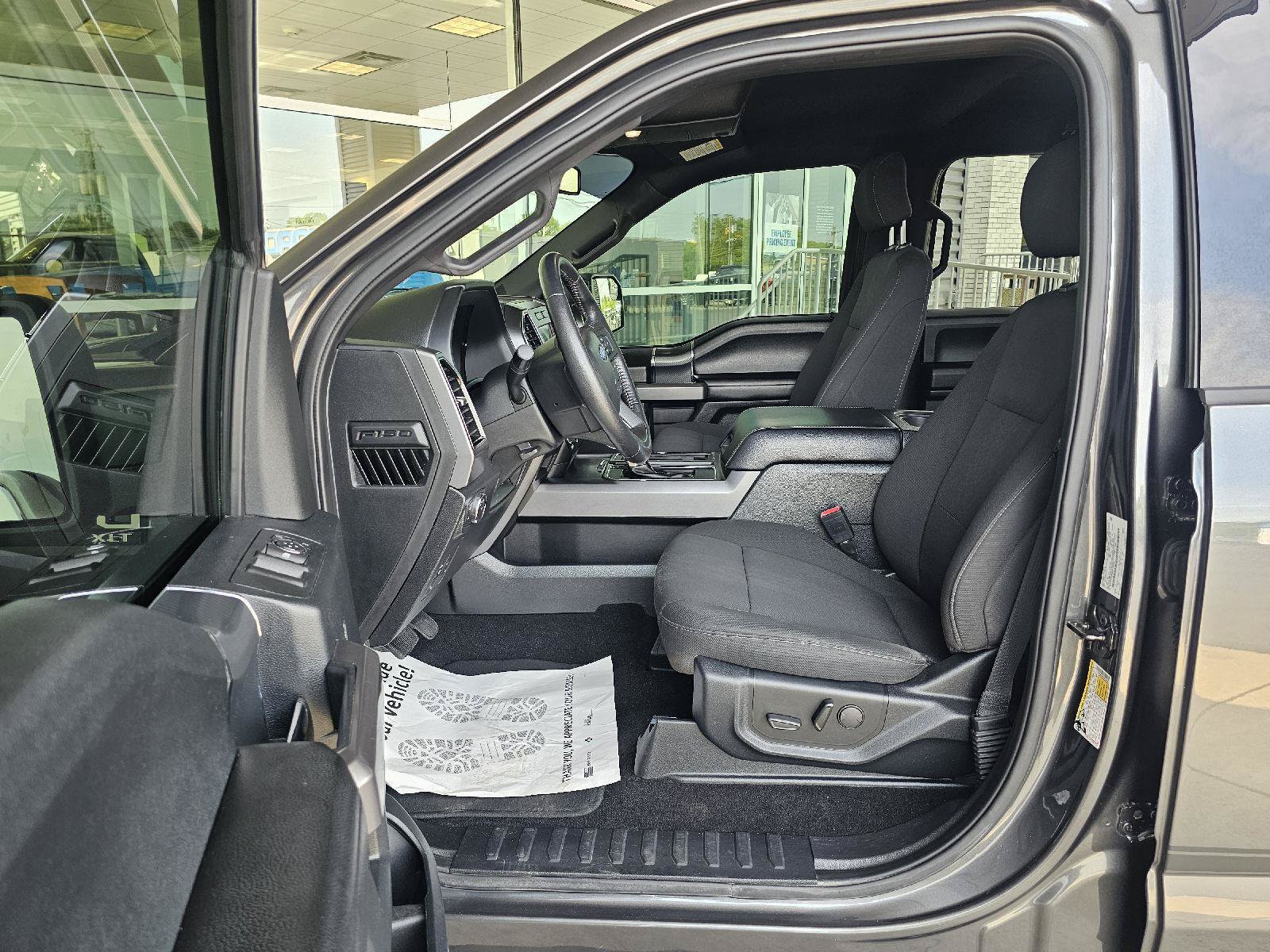 Used 2019 Ford F150 XLT w/ Equipment Group 302A Luxury AWD/4WD image 19