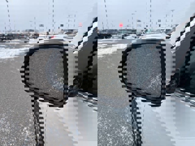 Used 2026 BMW X1 xDrive28i image 6