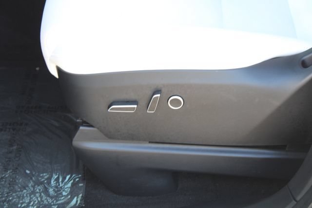 Used 2023 Tesla Model X AWD/4WD image 38