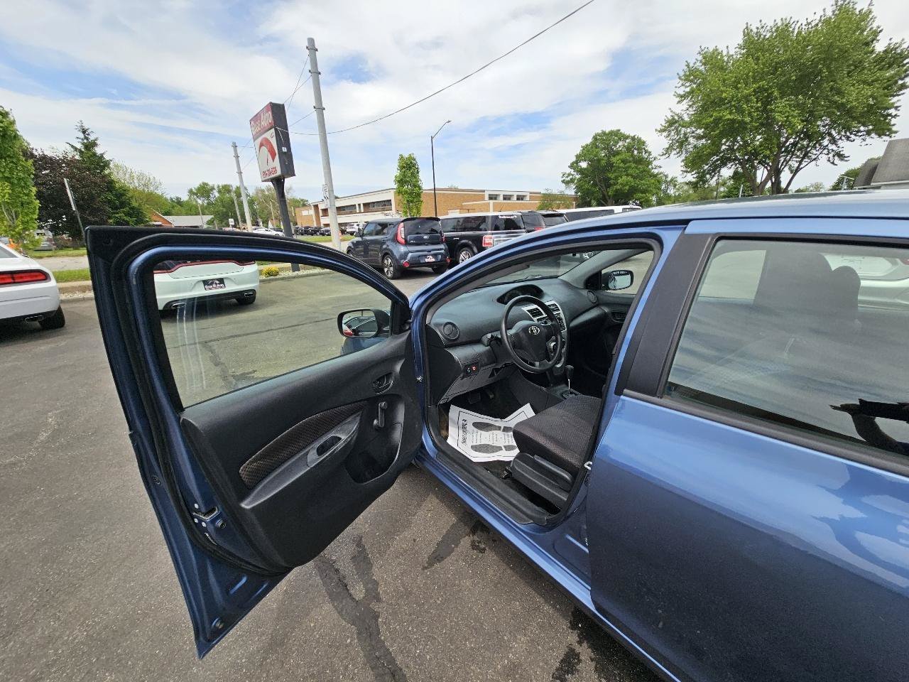 Used 2008 Toyota Yaris Sedan FWD image 18