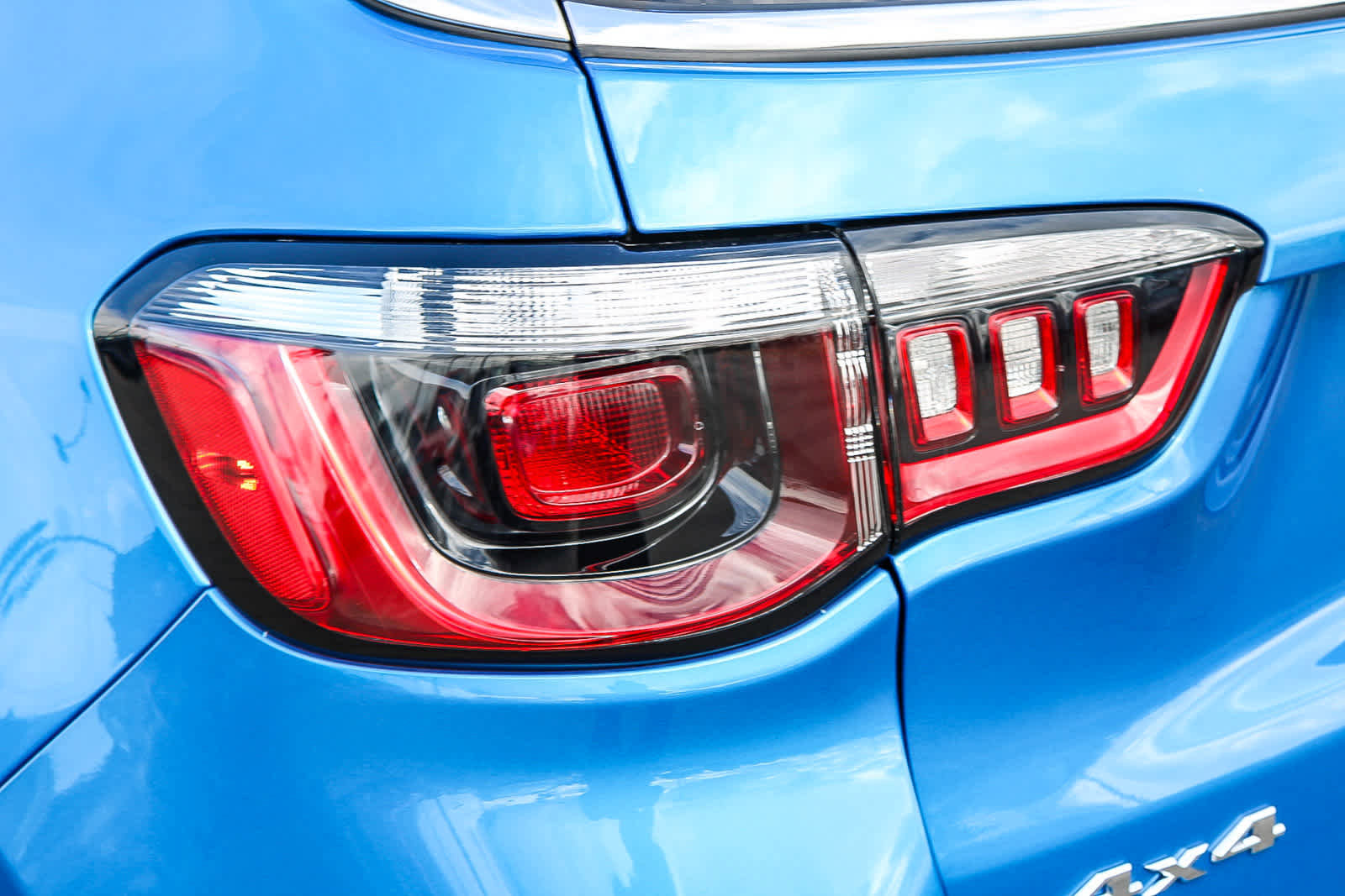 Used 2026 Jeep Compass Limited image 9