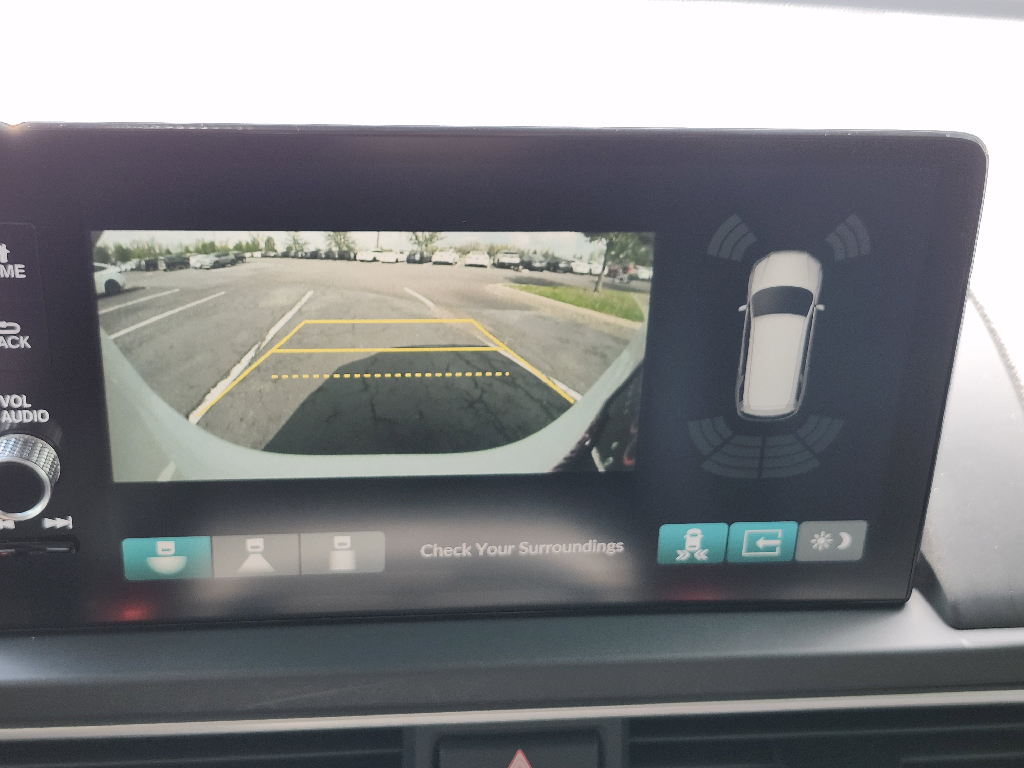 Used 2023 Honda Pilot Touring image 7