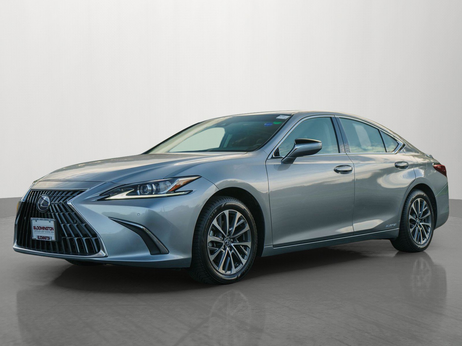 Used 2022 Lexus ES 300h FWD image 3