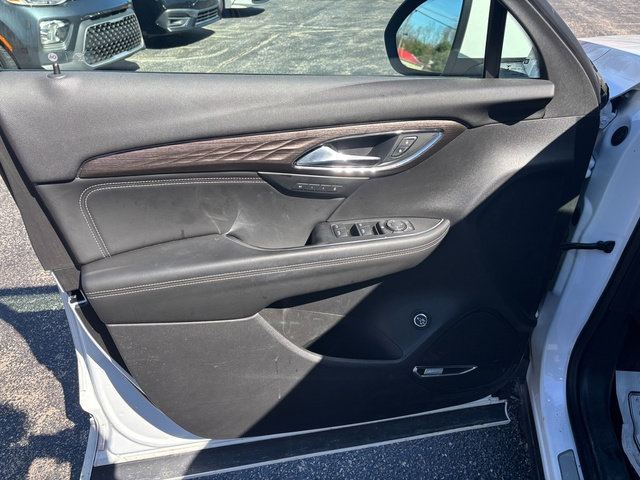 Used 2022 Buick Envision Avenir w/ Technology Package II image 10